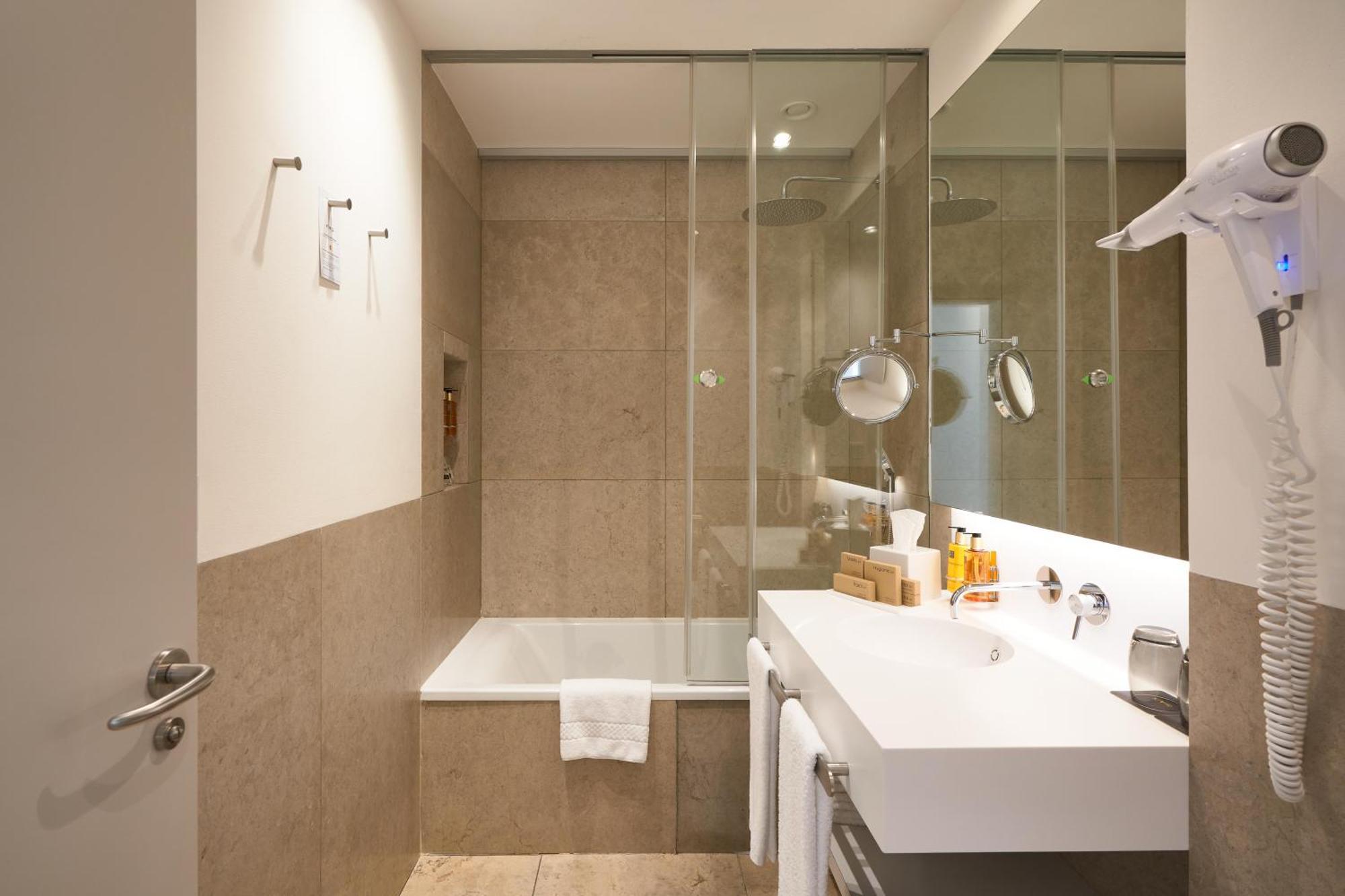סביליה Hotel Kivir מראה חיצוני תמונה